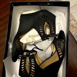 Wedge Sandals: Chinese Laundry Size 8